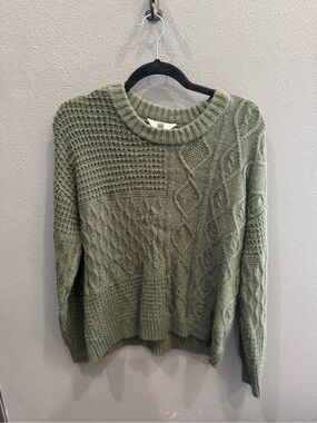 Time and Tru Olive Green Cable & Texture Crewneck Sweater